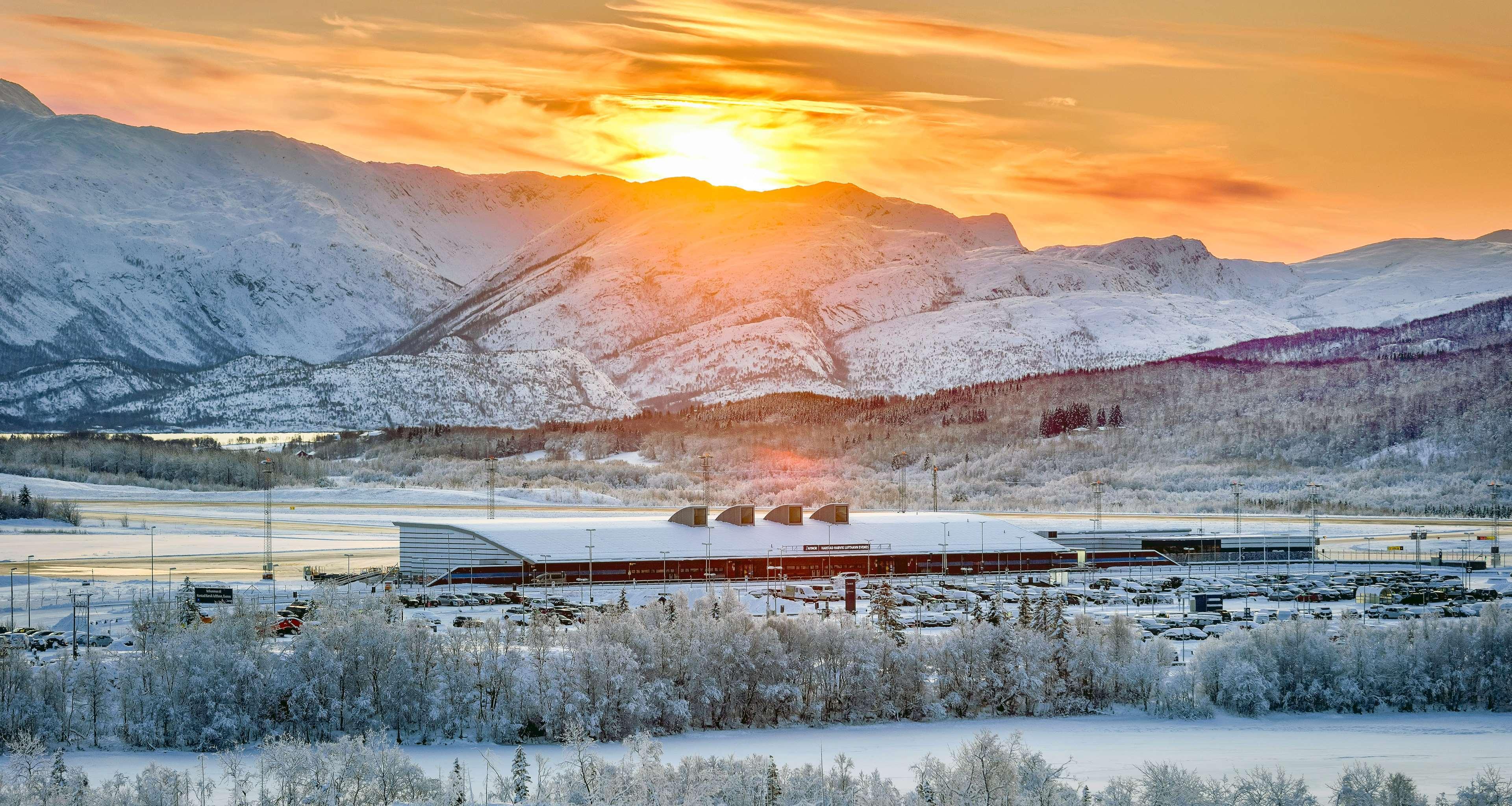 Aiden By Best Western Harstad Narvik Airport Evenesmarkja エクステリア 写真